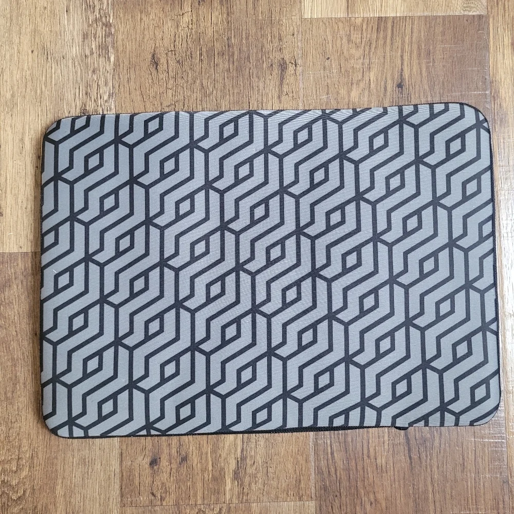 HP 14 Inch Gray Geometric Laptop Sleeve Case